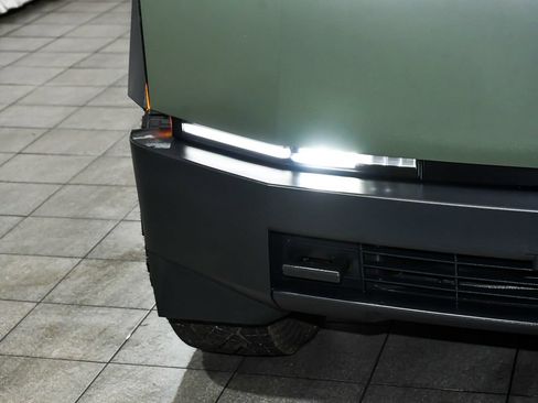 Used 2024 Tesla Cybertruck Cyberbeast AWD/4WD image 81