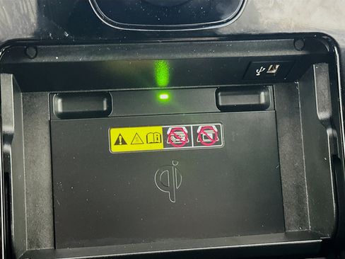 Used 2024 Toyota bZ4X XLE w/ Weather Package image 26