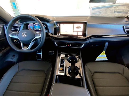 New 2026 Volkswagen Atlas Cross Sport SEL R-Line image 5