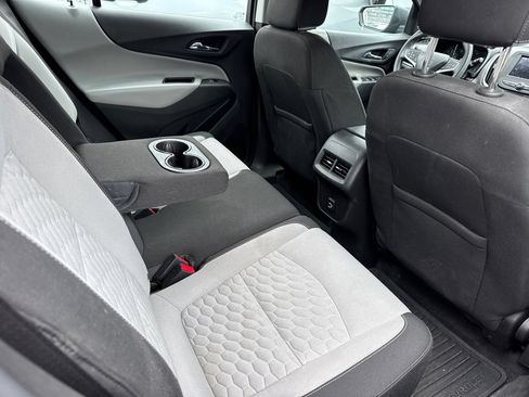 Used 2020 Chevrolet Equinox LS FWD image 14