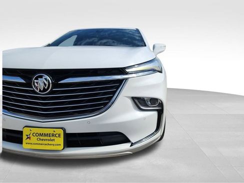 Used 2022 Buick Enclave Essence image 10