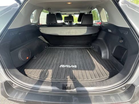 Used 2021 Toyota RAV4 XLE Premium AWD/4WD image 27