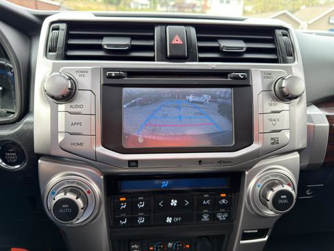 Used 2014 Toyota 4Runner Limited image 23