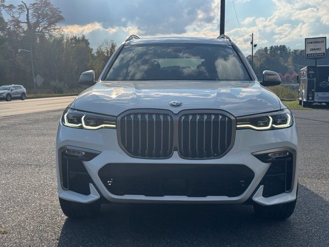 Used 2022 BMW X7 M50i AWD/4WD image 31