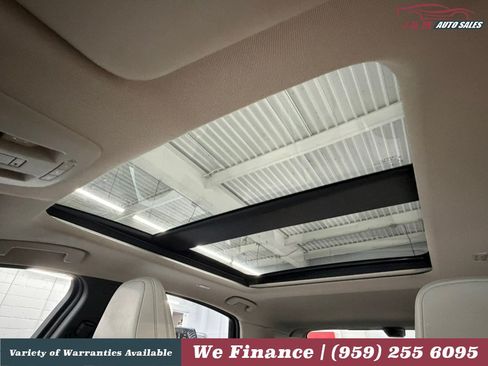 Used 2023 Nissan Ariya FWD image 23