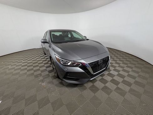 Used 2022 Nissan Sentra SV w/ Trunk Package FWD image 2