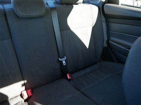 Used 2017 Ford Focus SE image 15