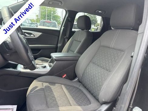 Used 2022 Chevrolet Blazer LT FWD image 9