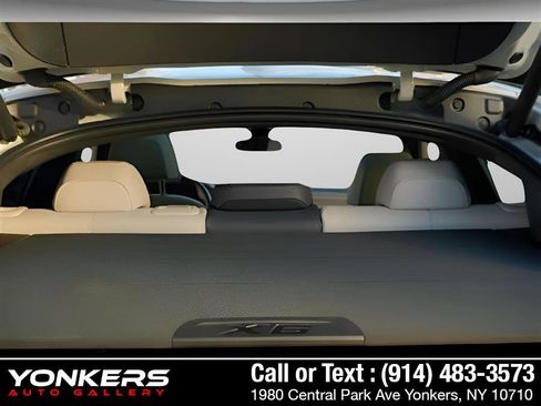 Used 2022 BMW X6 xDrive40i w/ Executive Package image 45