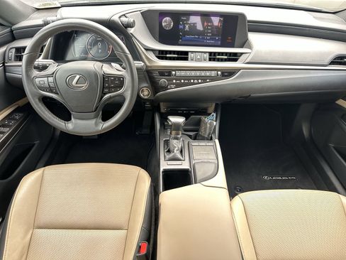 Used 2019 Lexus ES 350 w/ Accessory Package 2 FWD image 18