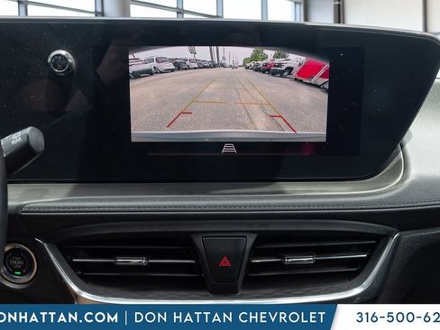 Used 2025 Buick Encore GX Preferred AWD/4WD image 8