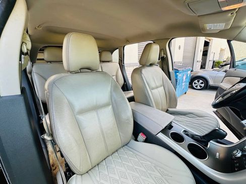 Used 2012 Ford Edge SEL FWD image 24