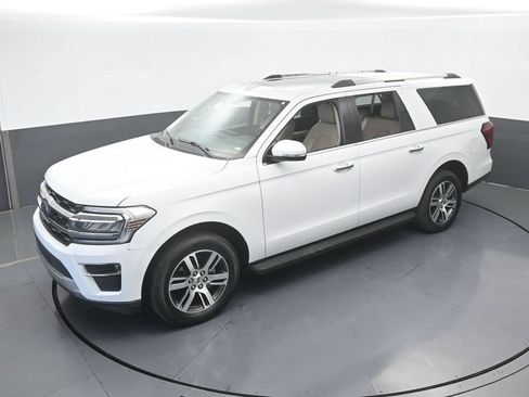 Used 2024 Ford Expedition Max Limited RWD image 11