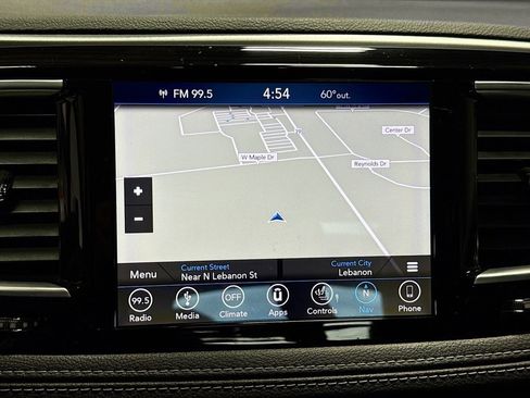 Used 2018 Chrysler Pacifica Limited w/ Advanced Safetytec Group FWD image 13