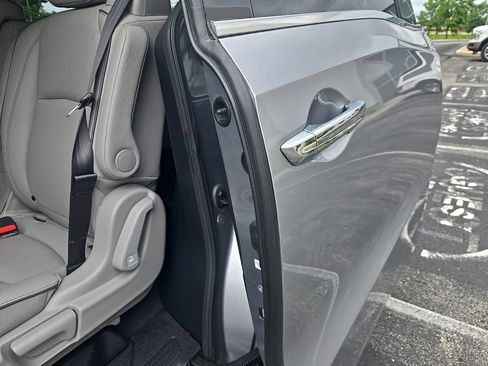Used 2022 Honda Odyssey Elite image 36