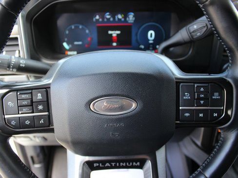 Used 2025 Ford F350 Platinum AWD/4WD image 12