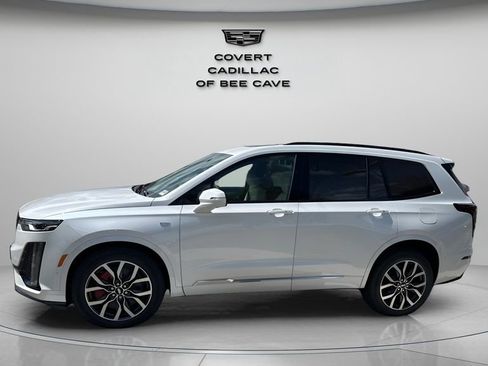 New 2025 Cadillac XT6 Sport w/ Technology Package image 6