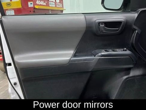 Used 2019 Toyota Tacoma SR w/ SR Convenience Package image 11