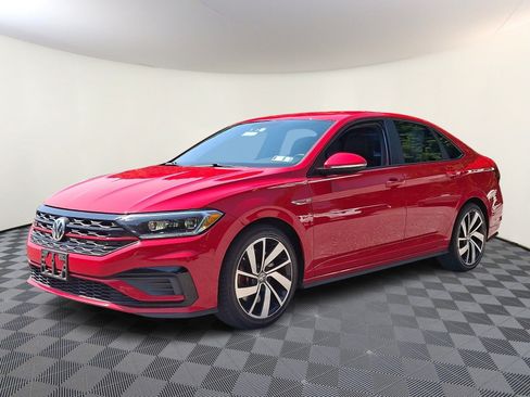 Used 2019 Volkswagen Jetta GLI FWD image 3