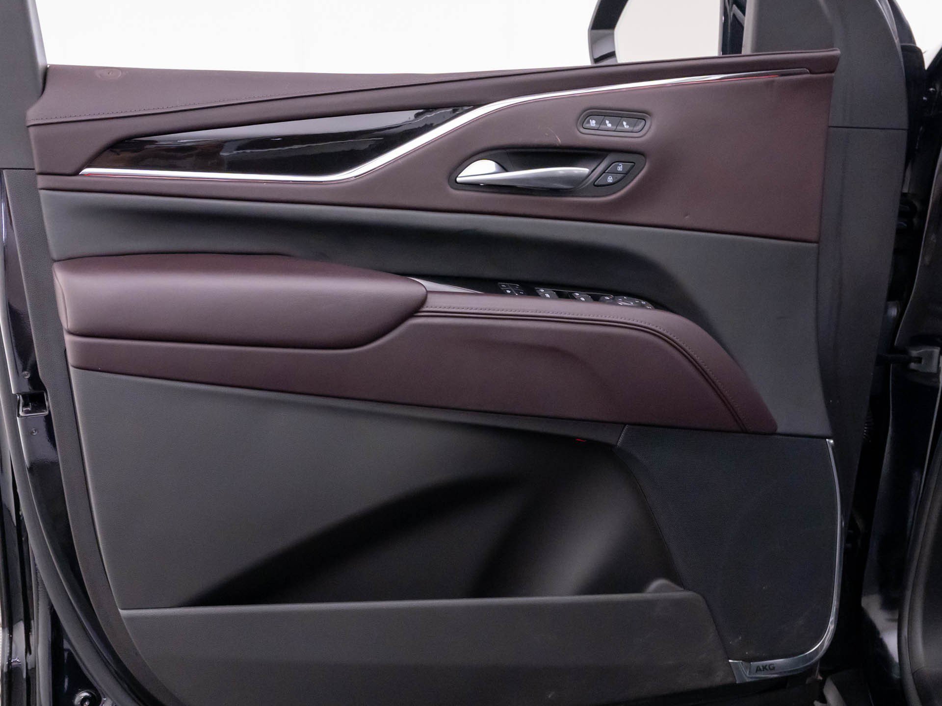 Used 2024 Cadillac Escalade Premium Luxury Platinum w/ LPO, Floor Liner Package AWD/4WD image 14