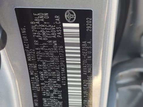 Used 2023 Toyota Camry SE FWD image 2