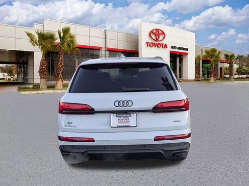 Used 2025 Audi Q7 3.0T Premium Plus image 5