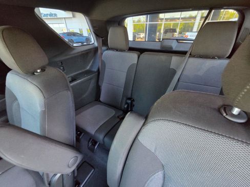 Used 2023 Chevrolet Traverse LT w/ LPO, Cargo Package AWD/4WD image 10