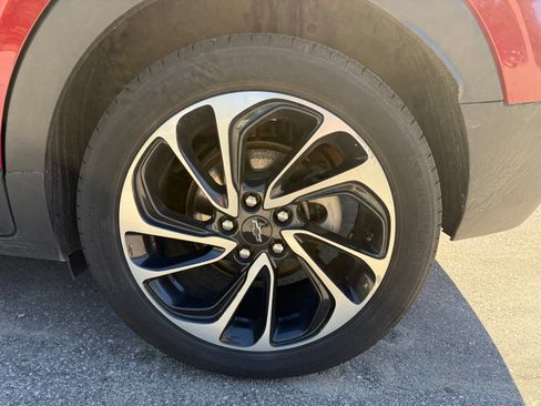 Used 2023 Chevrolet Bolt EUV Premier FWD image 8