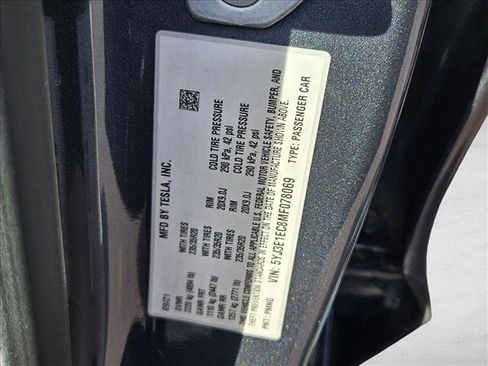 Used 2021 Tesla Model 3 Performance image 22
