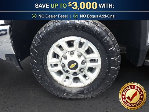 Used 2020 Chevrolet Silverado 2500 LT w/ Z71 Off-Road Package AWD/4WD image 13