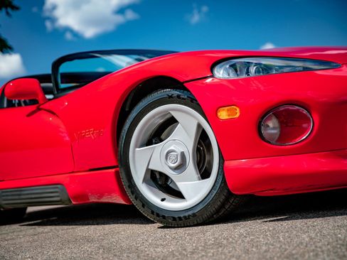 Used 1994 Dodge Viper RT/10 image 6