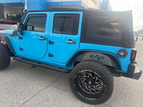 Used 2017 Jeep Wrangler Unlimited Sport w/ Max Tow Package AWD/4WD image 7