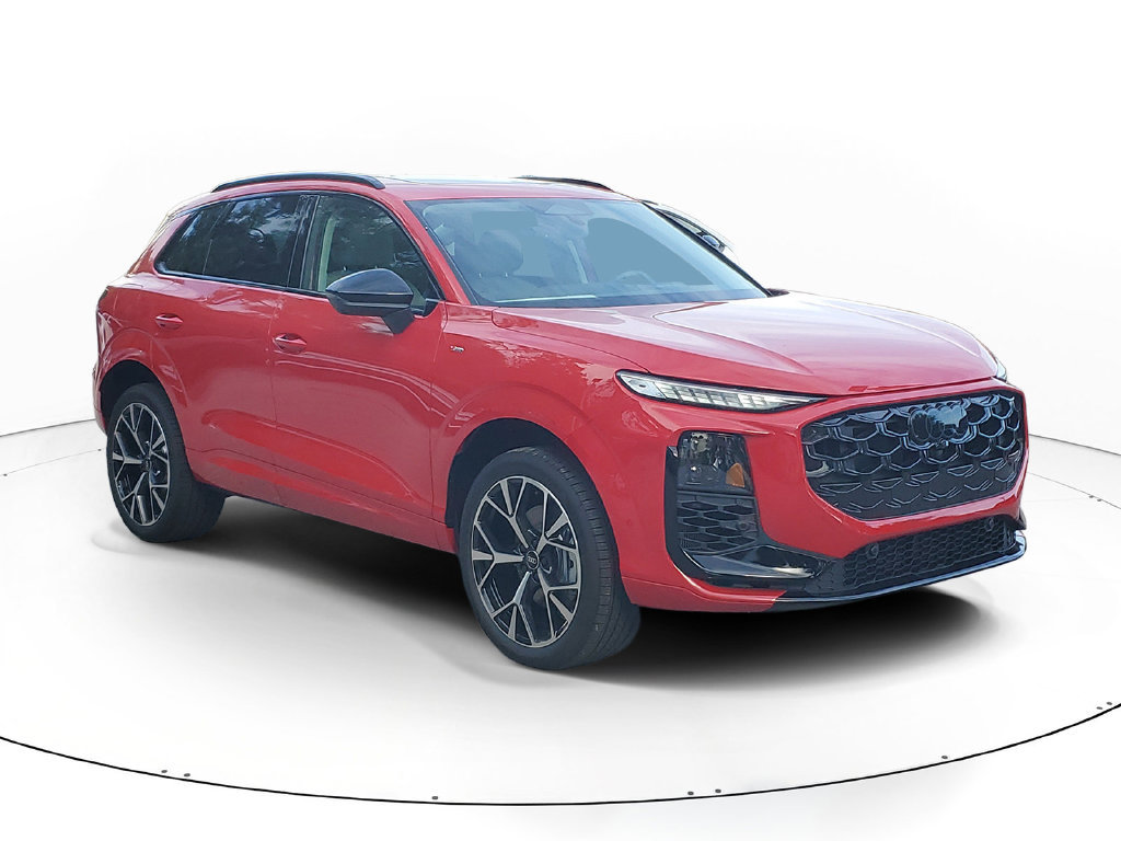 New 2026 Audi Q3 quattro 2.0T AWD/4WD image 1
