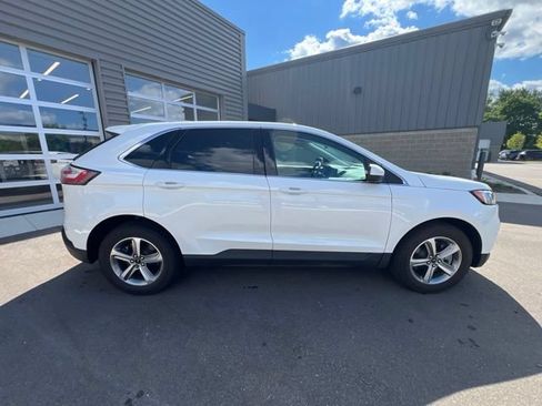 Used 2024 Ford Edge SEL w/ Convenience Package AWD/4WD image 4