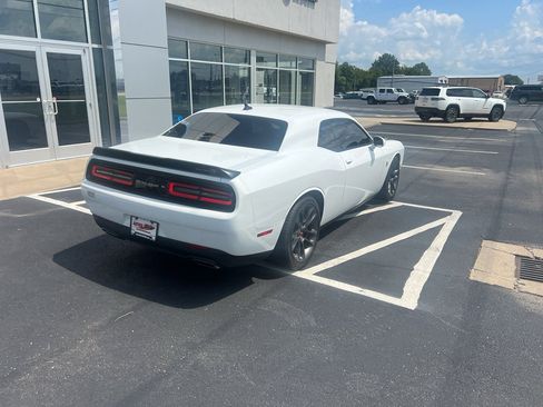 Used 2021 Dodge Challenger R/T Scat Pack RWD image 10