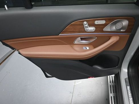 Used 2026 Mercedes-Benz GLS 450 4MATIC image 27