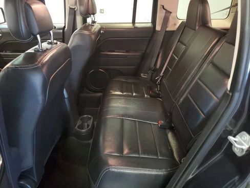 Used 2016 Jeep Patriot High Altitude AWD/4WD image 26