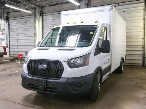 Used 2022 Ford Transit 350 DRW RWD image 5