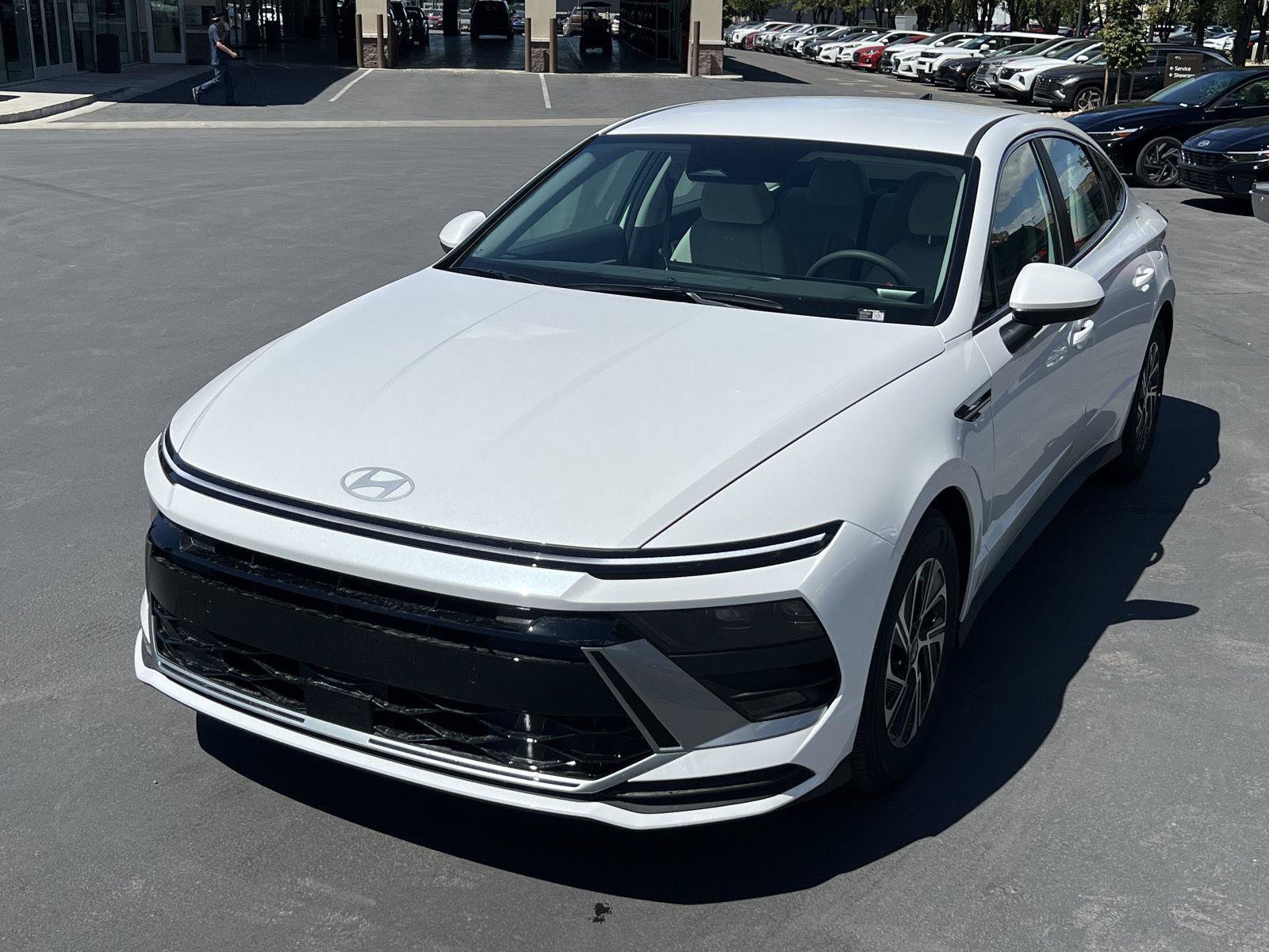 New 2026 Hyundai Sonata Blue FWD image 2