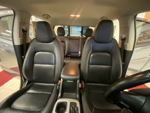 Used 2021 Chevrolet Colorado LT w/ Safety Package RWD image 26