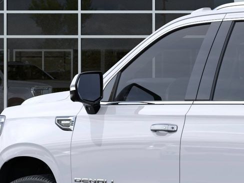 New 2026 GMC Yukon XL Denali w/ Advanced Technology Package AWD/4WD image 12