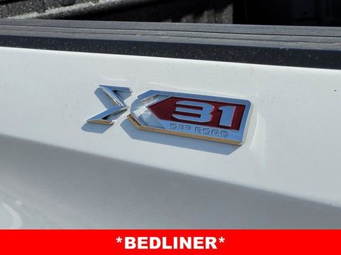 New 2026 GMC Sierra 1500 SLT AWD/4WD image 8