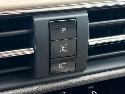 Used 2022 Lincoln Corsair AWD w/ Equipment Group 101A image 44