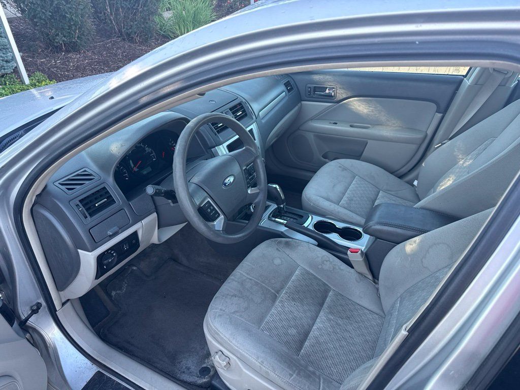 Used 2011 Ford Fusion SE FWD image 13