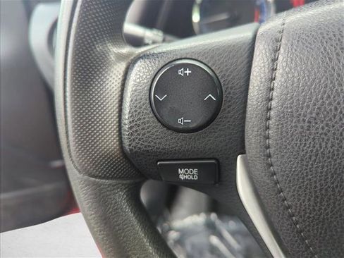 Used 2017 Toyota Corolla LE FWD image 12