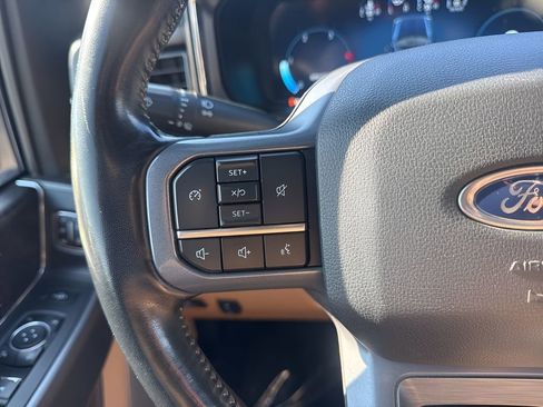 Used 2023 Ford F250 Lariat w/ Chrome Package image 15