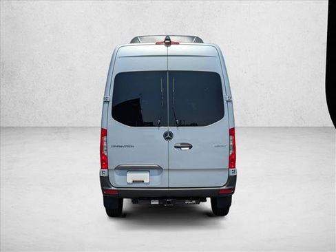 Used 2025 Mercedes-Benz Sprinter 2500 image 6
