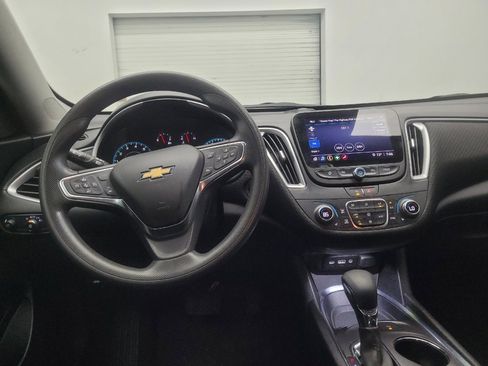 Used 2025 Chevrolet Malibu LT FWD image 22