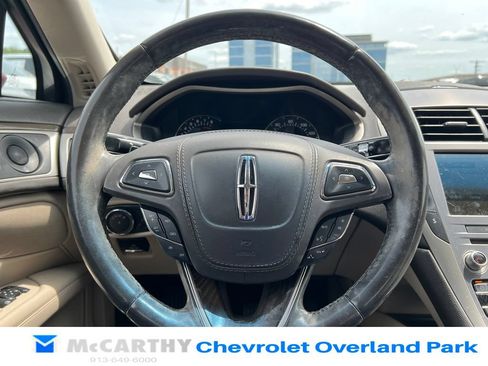 Used 2018 Lincoln MKZ Reserve w/ Climate Package FWD image 12