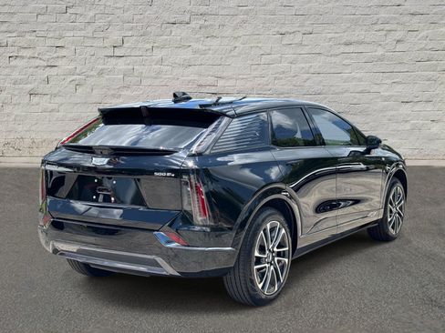 Certified 2025 Cadillac Optiq Sport 2 AWD/4WD image 5